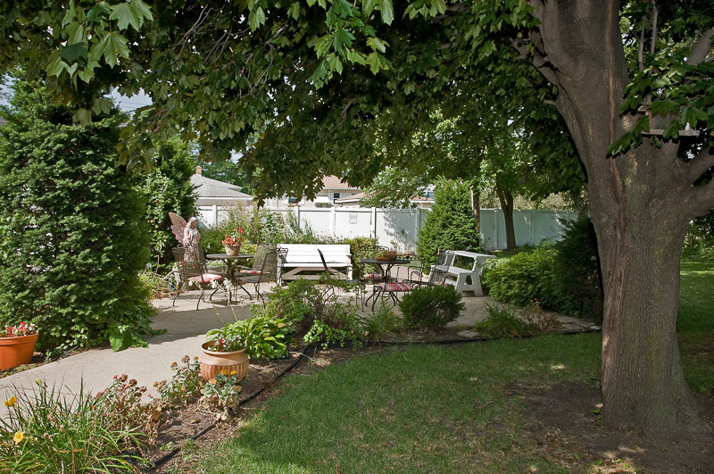Hammond-Whiting Garden Patio